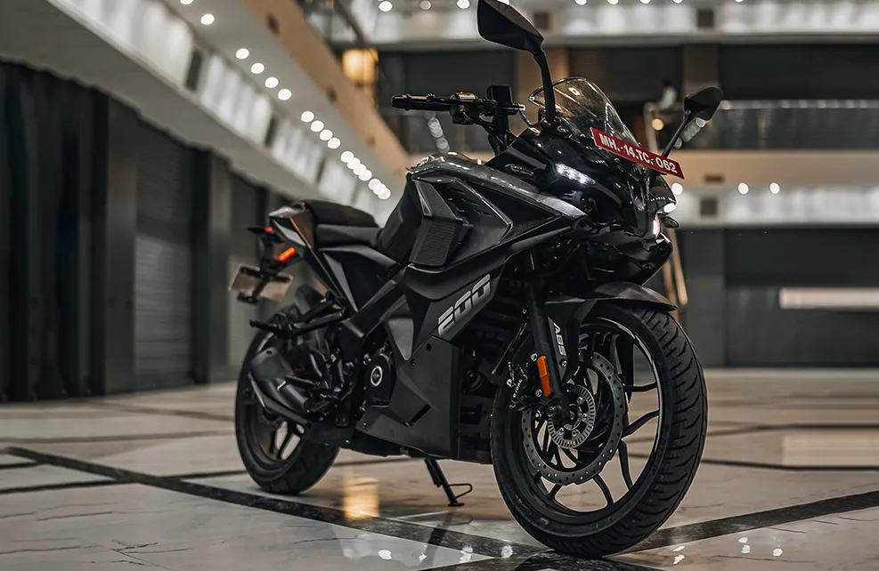 Bajaj Pulsar RS 200
